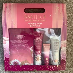 Pacifica skin bundle.